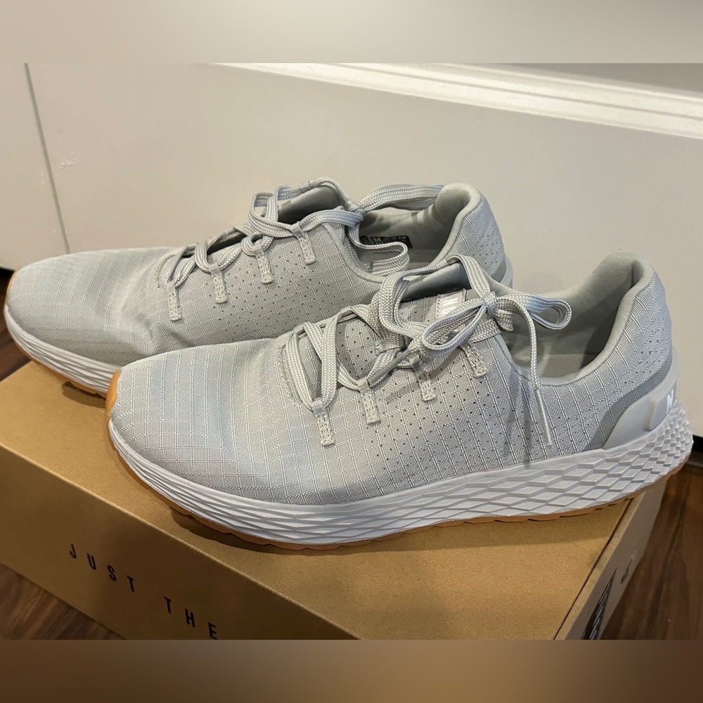 New and never worn Nobull Ripstop Runner in Arctic, Size M 9, W 10.5